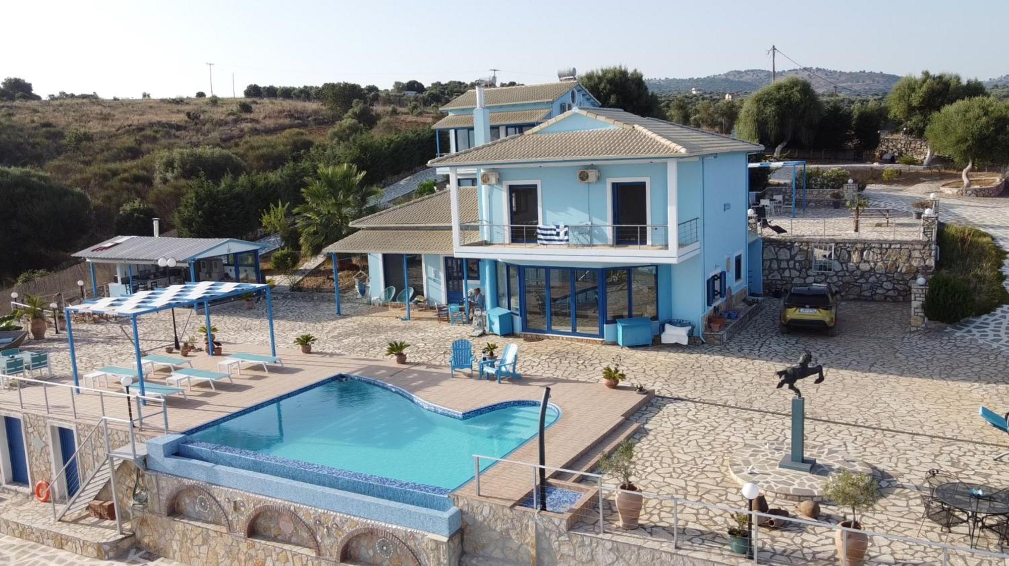 Iris Villas Sparton Luaran gambar